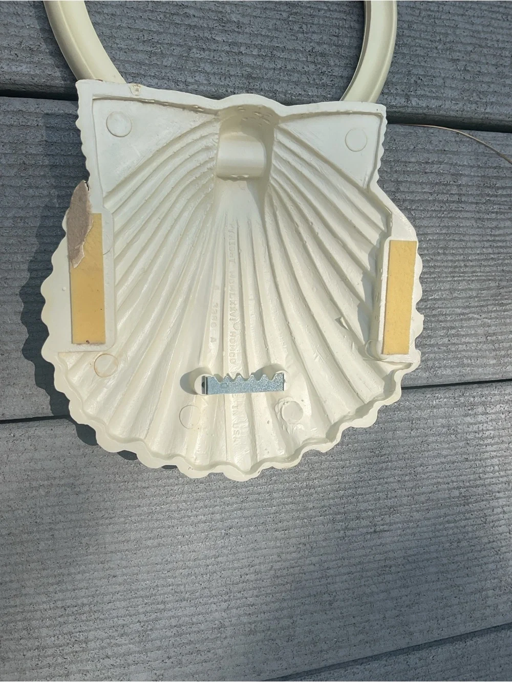 Vintage Shell-Shaped towel holder made in the USA Resin MCM